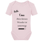 Baby Body – Schwangerschaftsverkündung Strampler – Mama, Papa, Oma & Opa- sprüchen – Kurzarm bio Baumwolle Unisex - Geschenk zur Geburt & Baby Ankündigung neugeborene Geschenk (50-56)