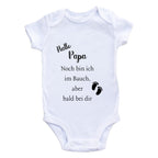 Baby Body – Schwangerschaftsverkündung Strampler – Mama, Papa, Oma & Opa- sprüchen – Kurzarm bio Baumwolle Unisex - Geschenk zur Geburt & Baby Ankündigung neugeborene Geschenk (50-56)