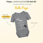 Baby Body – Schwangerschaftsverkündung Strampler – Mama, Papa, Oma & Opa- sprüchen – Kurzarm bio Baumwolle Unisex - Geschenk zur Geburt & Baby Ankündigung neugeborene Geschenk (50-56)